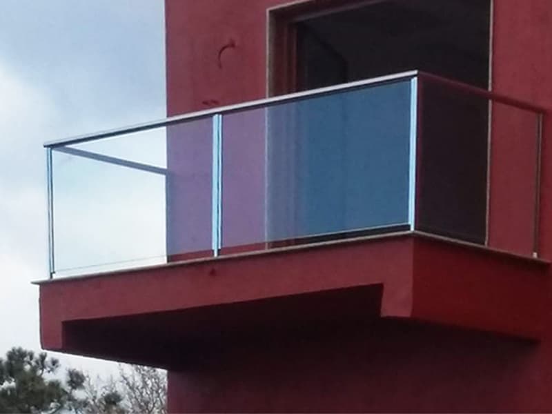 Disfrute en cualquier momento de su terraza con nuestros acristalamientos