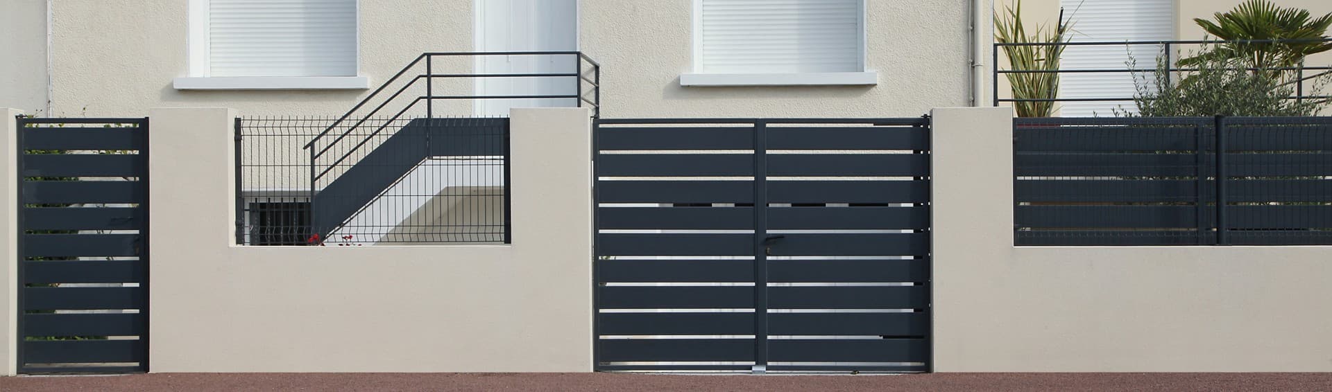 ¿Necesitas una puerta de aluminio a medida?