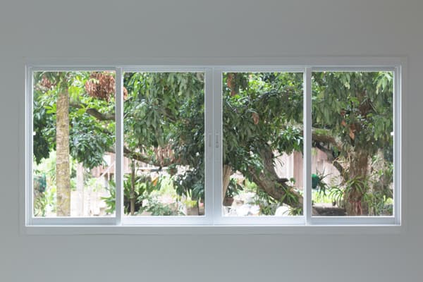 Instalación de una ventana en Redondela